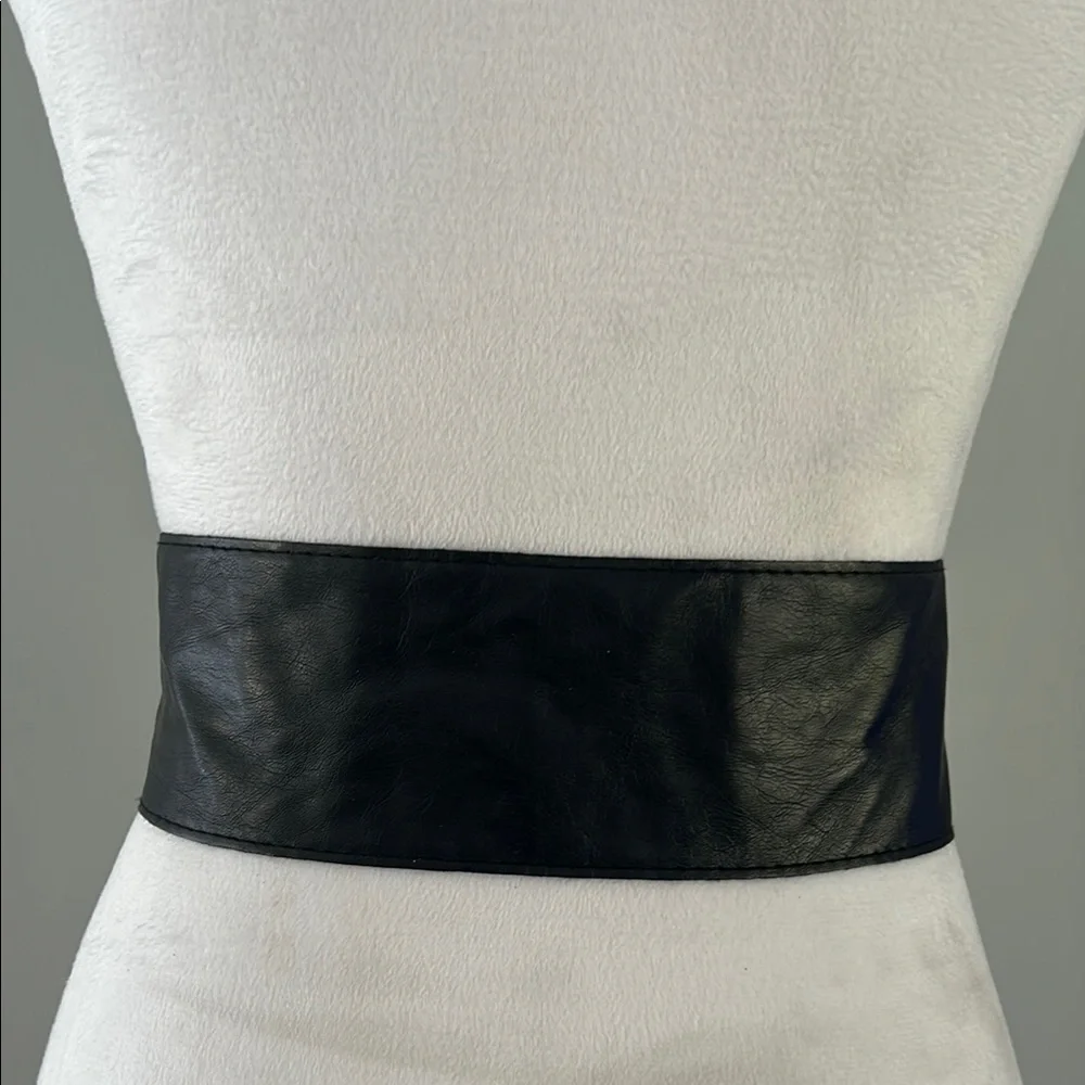 Sleek Black Wide Waist Belt with Rectangular Buckle